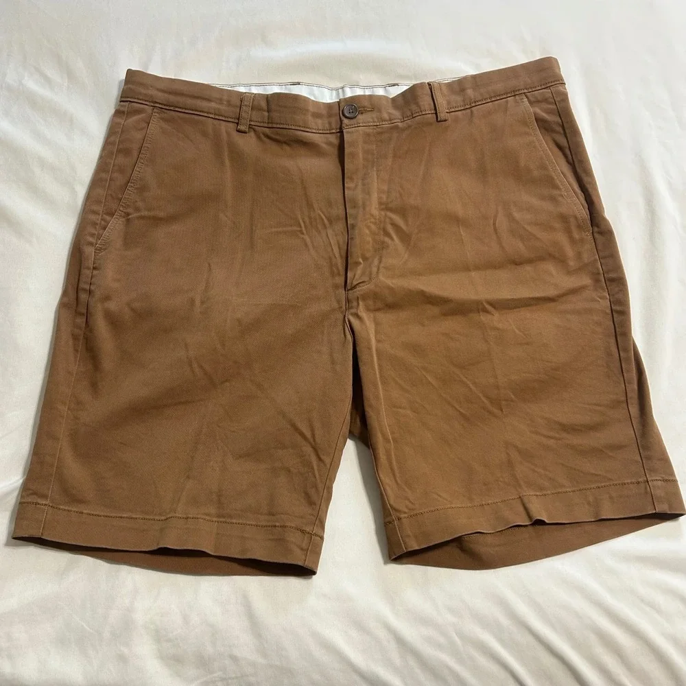 Roundtree & Yorke Mens Brown Chino Shorts Size 40 Cotton Stretch Flat Front